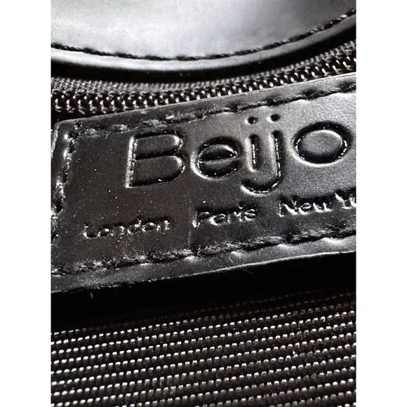 Vintage Beijo Sage Pearl Patent Clutch Shoulder Bag EUC 10x5.25x2 Chain Strap - Picture 10 of 10